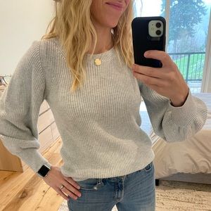 Banana Republic sweater, xs, balloon sleeve, light gray